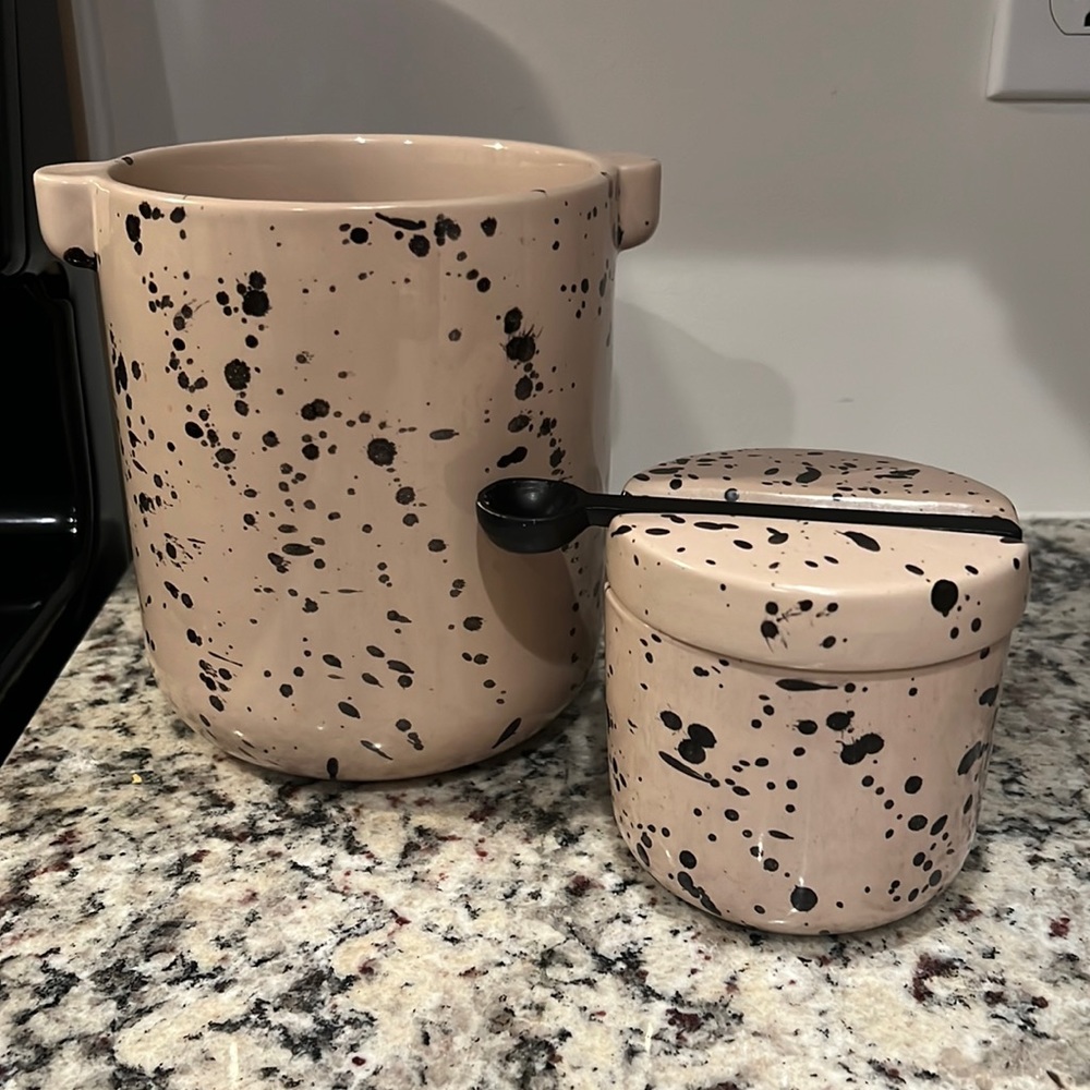 H&M Home utensil holder and sugar holder set